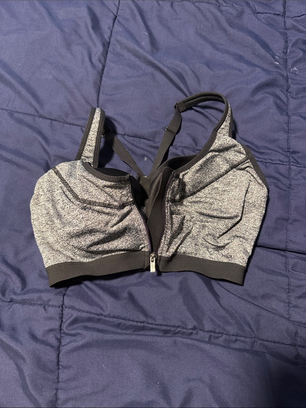 High-Support Front-Zip Sports Bra - Heather Gray/Black